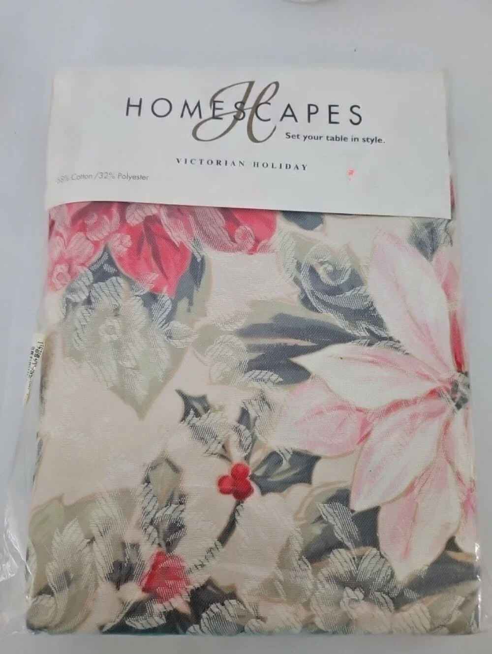 Homescapes Victorian Holiday Floral Fabric Oblong Tablecloth 60